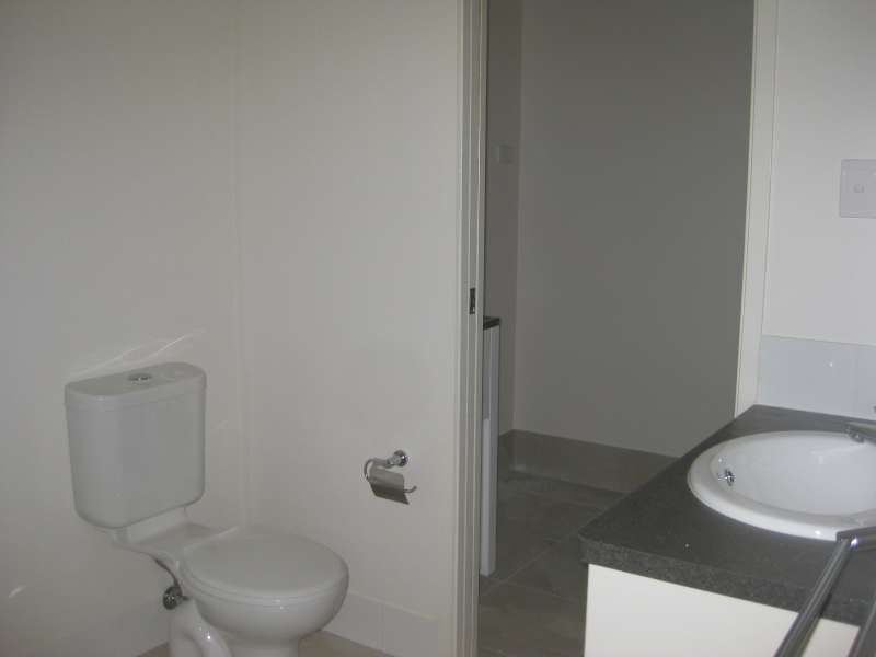 2/31 Water Street, Kallangur QLD 4503