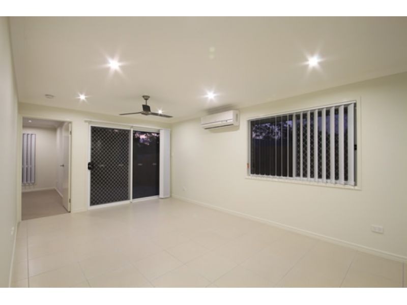 1/4 Gabrielle Court, Kallangur QLD 4503