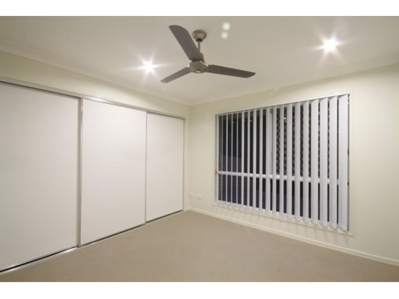 1/4 Gabrielle Court, Kallangur QLD 4503