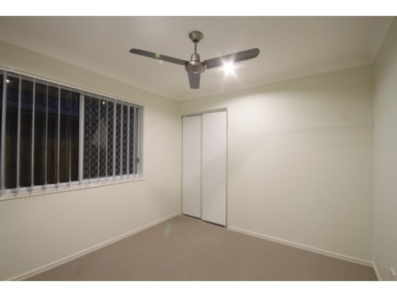 1/4 Gabrielle Court, Kallangur QLD 4503