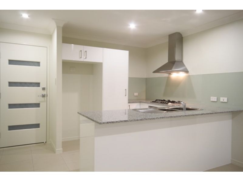 1/4 Gabrielle Court, Kallangur QLD 4503