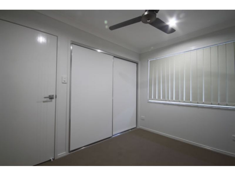 2/3 Gabrielle Court, Kallangur QLD 4503