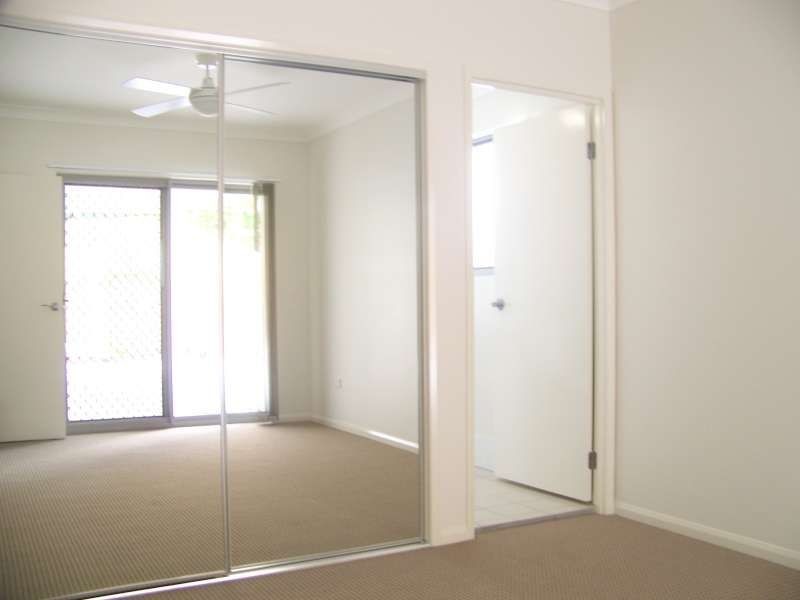 2/76 Gamelin Crescent, Stafford QLD 4053