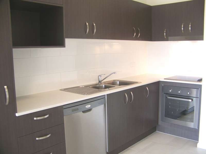 2/76 Gamelin Crescent, Stafford QLD 4053