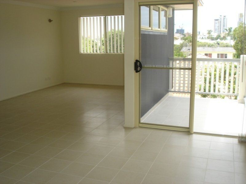 5/4-6 Locke Street, Southport QLD 4215