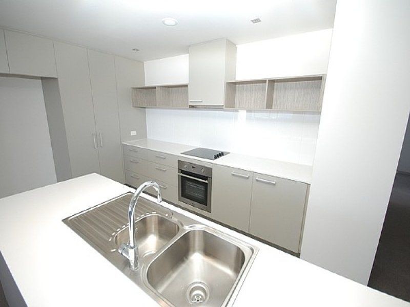 147 Laver Drive, Robina QLD 4226