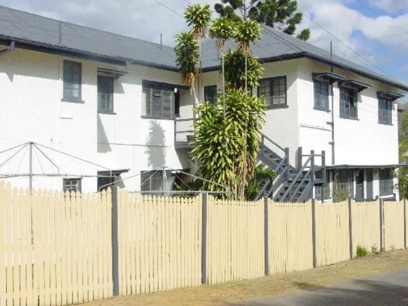 2/23 Baroona Road, Milton QLD 4064