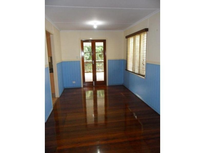 19 Aldren Street, Stafford Heights QLD 4053