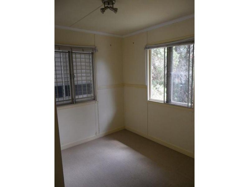 19 Aldren Street, Stafford Heights QLD 4053