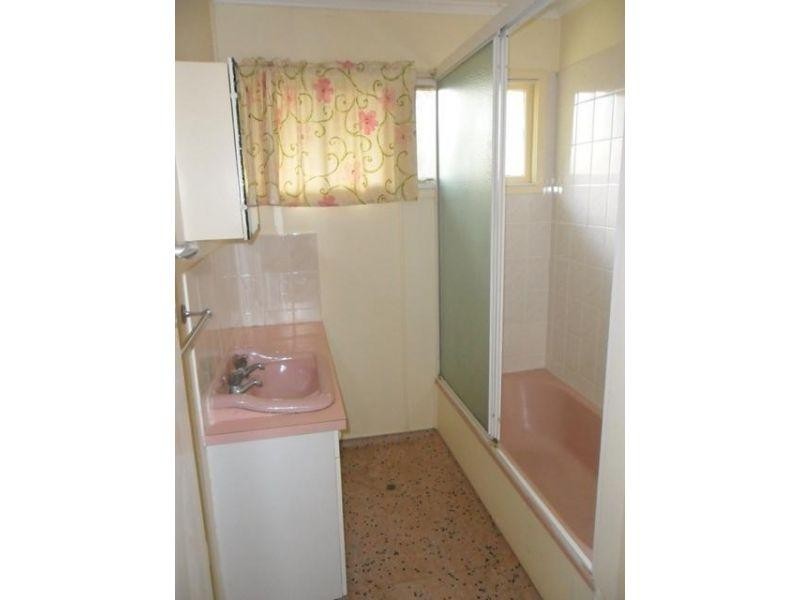 19 Aldren Street, Stafford Heights QLD 4053