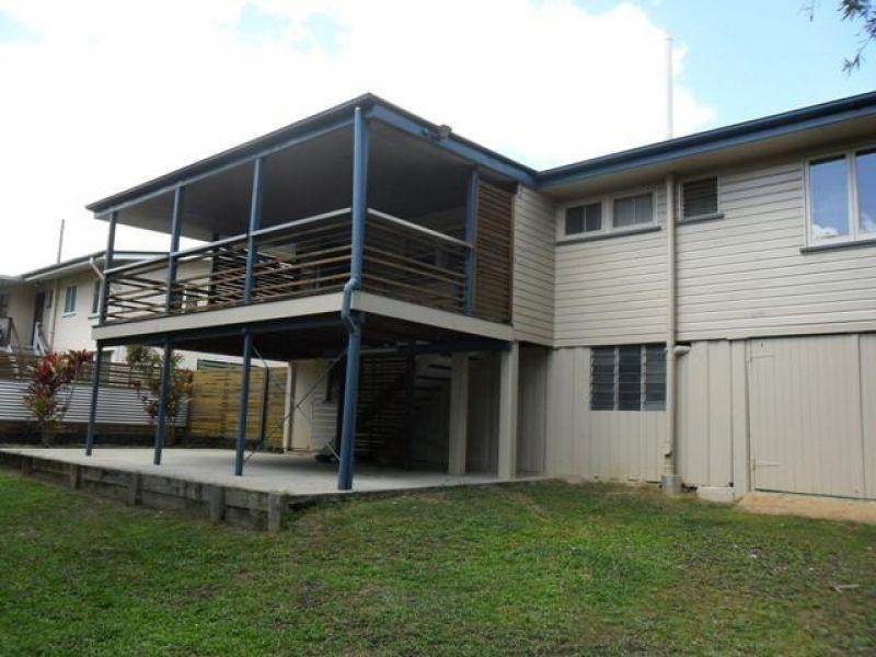 19 Aldren Street, Stafford Heights QLD 4053