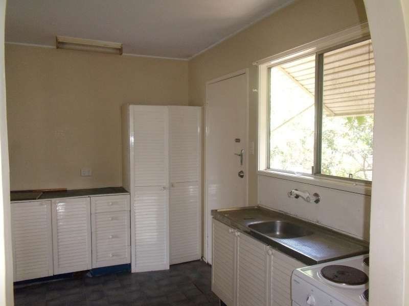 41 Maple Street, Kingston QLD 4114