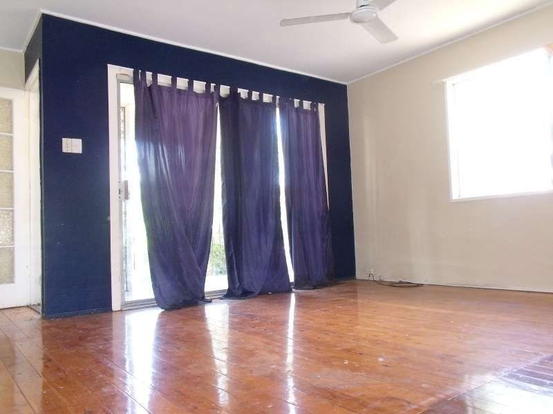 41 Maple Street, Kingston QLD 4114