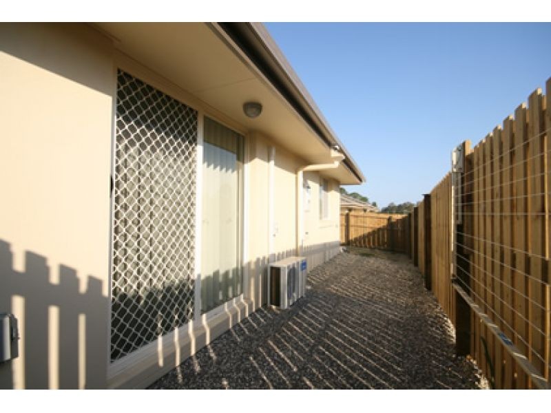 2/1 Lygon Place, Kallangur QLD 4503