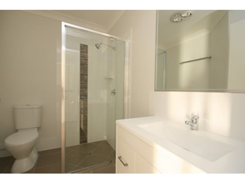 2/1 Lygon Place, Kallangur QLD 4503