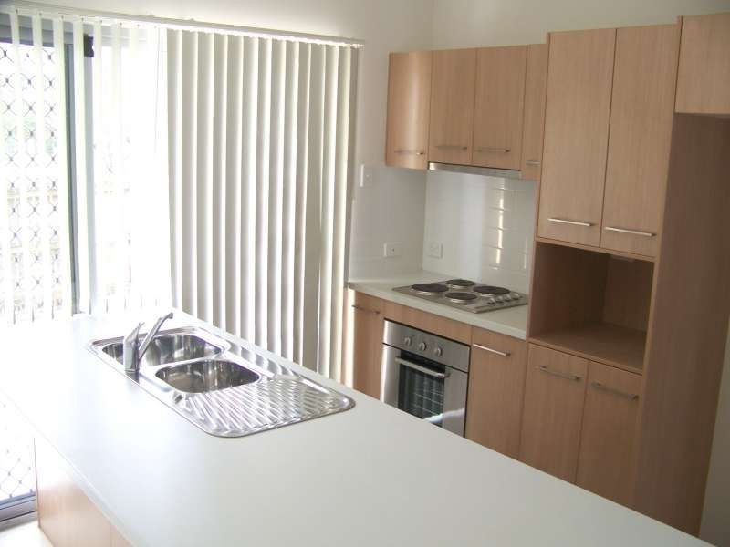 4/27 Grasspan Street, Zillmere QLD 4034