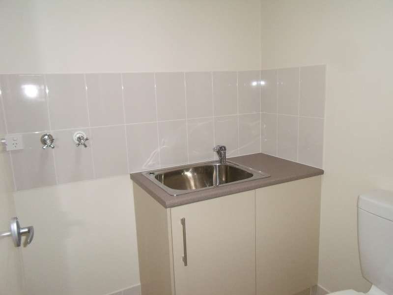 1, 19 Murray Court, Upper Coomera QLD 4209