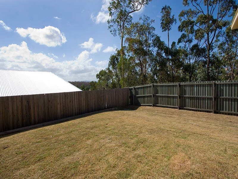 33 Zane Street, Molendinar QLD 4214