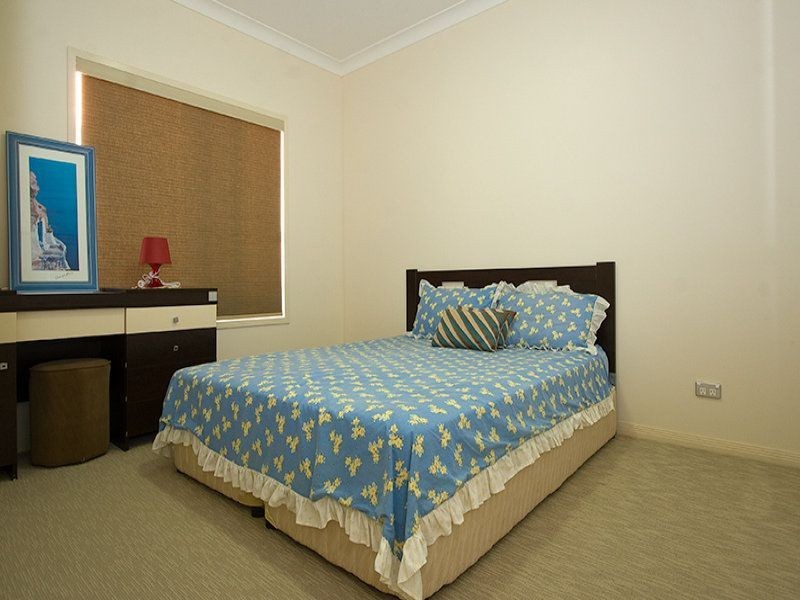 33 Zane Street, Molendinar QLD 4214