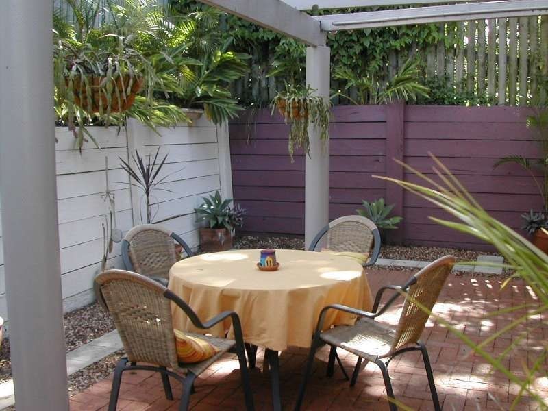 6/26 Miles Street, Hawthorne QLD 4171