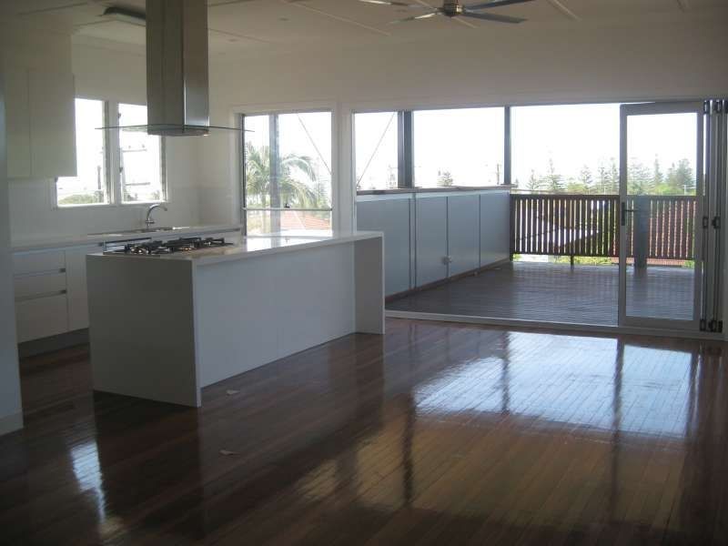 22 Hobbs Street, Scarborough QLD 4020