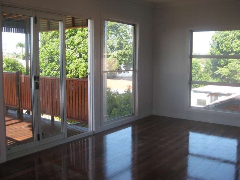 22 Hobbs Street, Scarborough QLD 4020