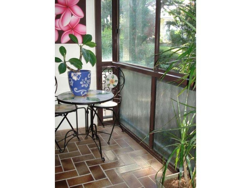 2/4 Stanley Street, Indooroopilly QLD 4068