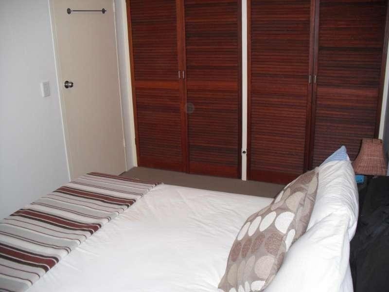 2/4 Stanley Street, Indooroopilly QLD 4068