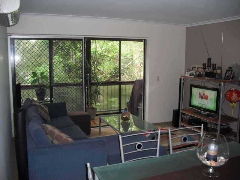 2/4 Stanley Street, Indooroopilly QLD 4068