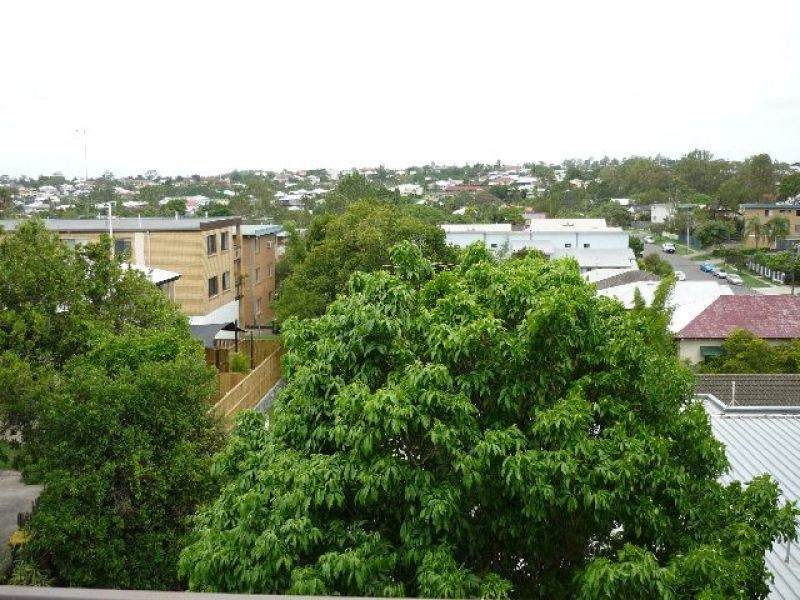 4/12 Durham Street, Coorparoo QLD 4151