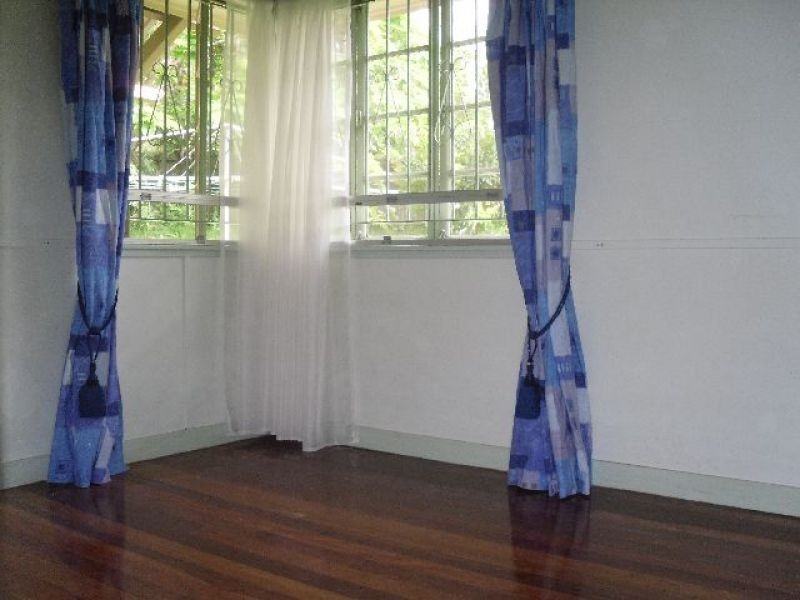 15 Servius Street, Seven Hills QLD 4170