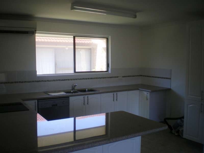 4/211 Scarborough Street, Southport QLD 4215