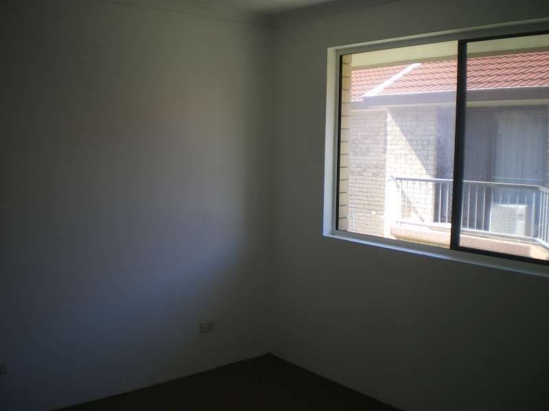 4/211 Scarborough Street, Southport QLD 4215