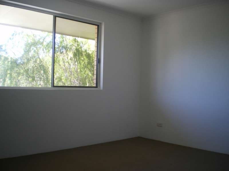 4/211 Scarborough Street, Southport QLD 4215