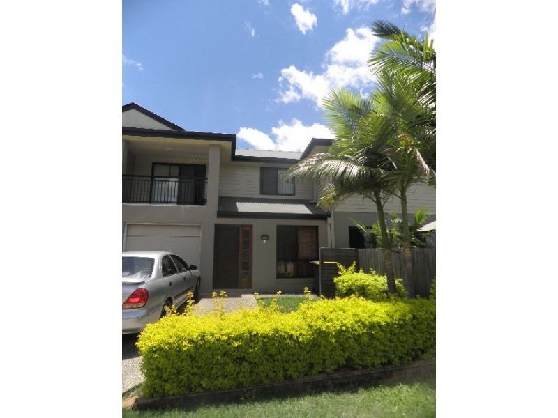 2/20 Robinson Street, Coorparoo QLD 4151