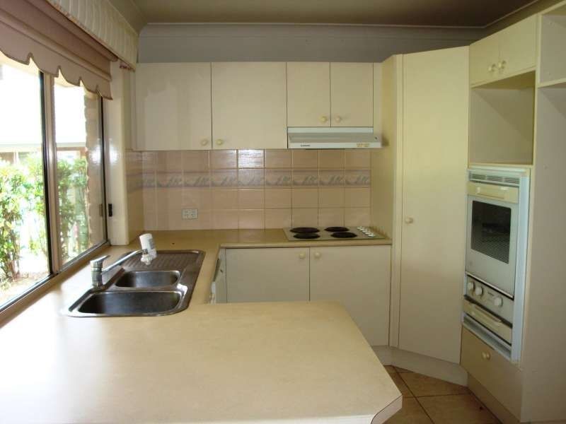 139 Middle Road, Hillcrest QLD 4118