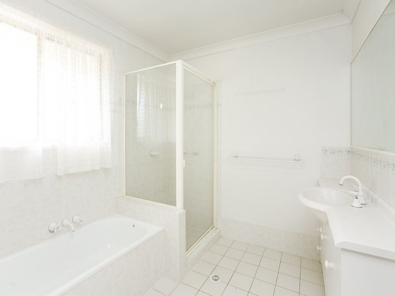 139 Middle Road, Hillcrest QLD 4118