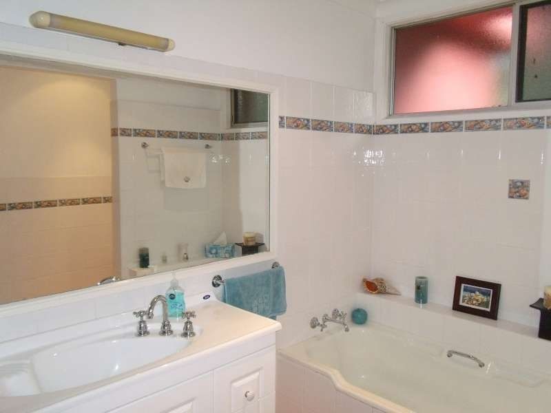 12 Coogeen Street, Bundall QLD 4217