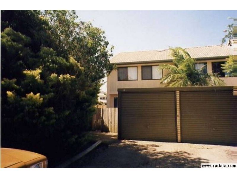 4/111 Little Usher Avenue, Labrador QLD 4215