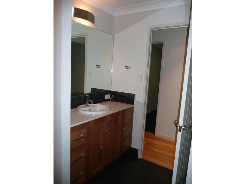 10 Highlands Street, Wavell Heights QLD 4012