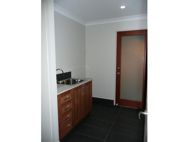 10 Highlands Street, Wavell Heights QLD 4012