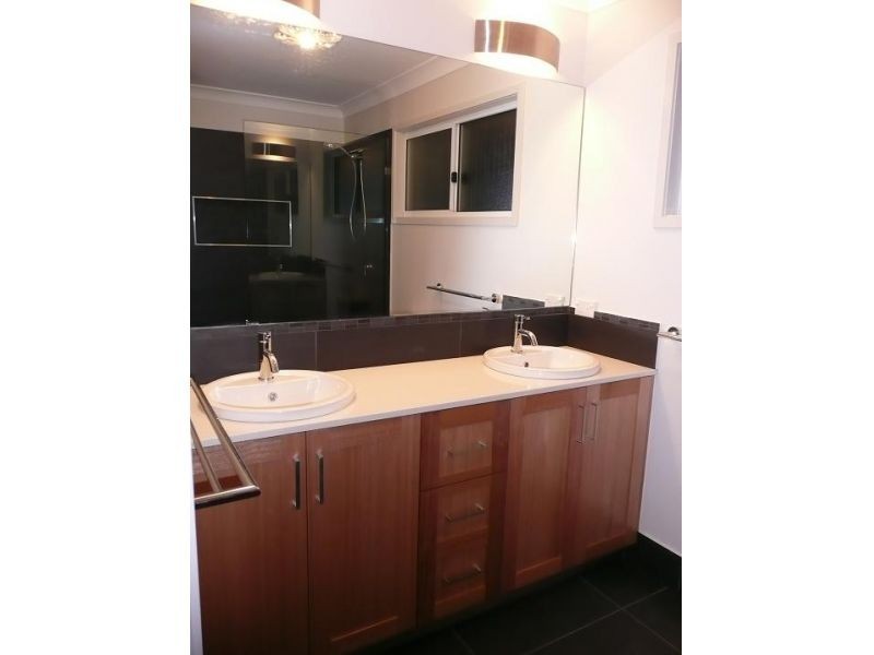 10 Highlands Street, Wavell Heights QLD 4012