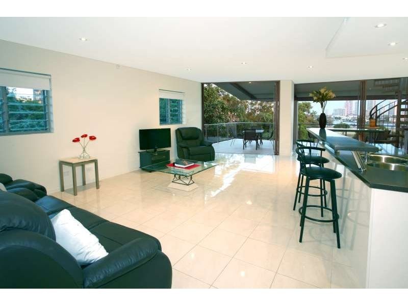5/29 Bauer Street, Southport QLD 4215