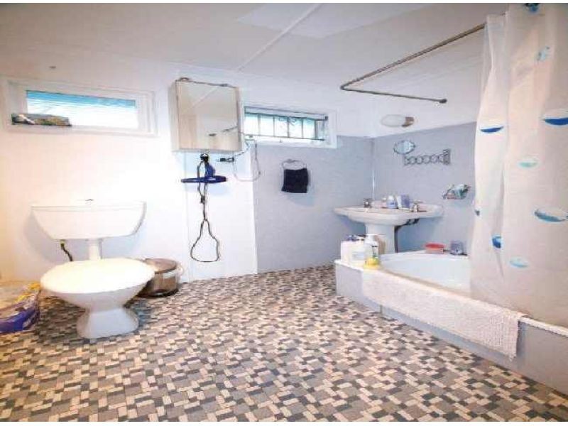 57 Halstead Street, Coorparoo QLD 4151