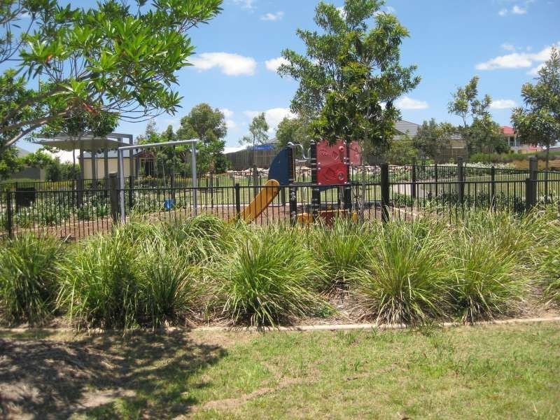 12 Koala Close, North Lakes QLD 4509