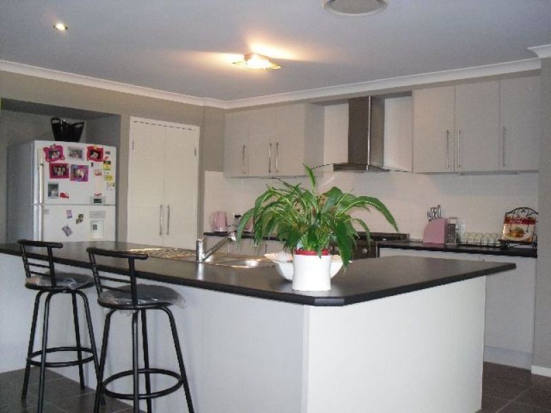 6 Baychester Place, Wakerley QLD 4154