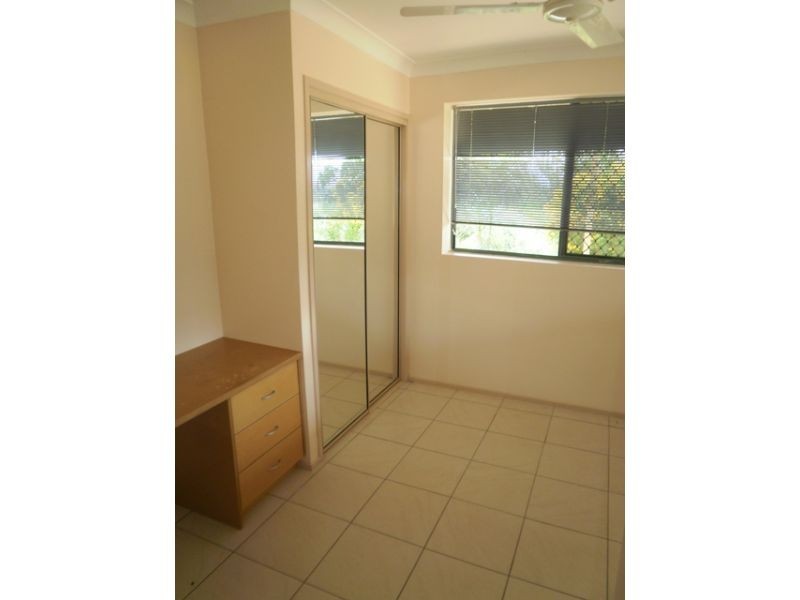 5B Highvale Drive, Helensvale QLD 4212