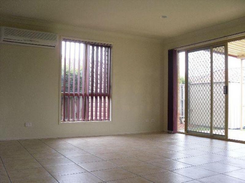 12 Isaacs Way, Wakerley QLD 4154