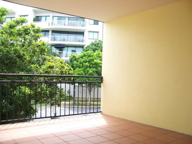 17/173 Merthyr Road, New Farm QLD 4005