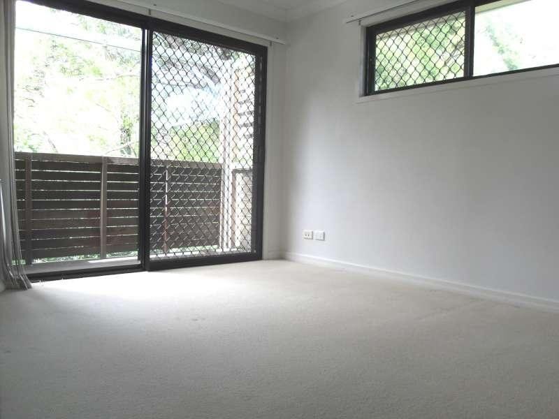 3/8 Sundridge Street, Taringa QLD 4068